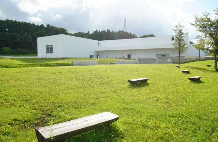 青森縣立美術館