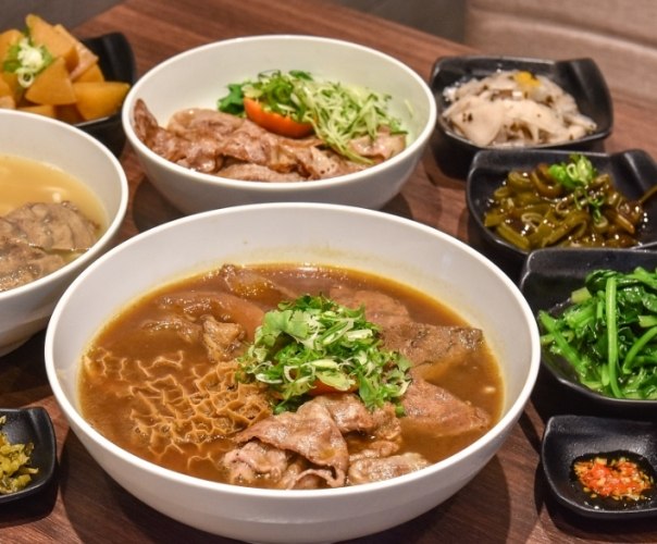 八里牛肉麵 八里牛肉麵