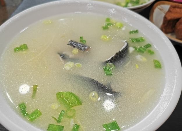 清海鮮魚湯